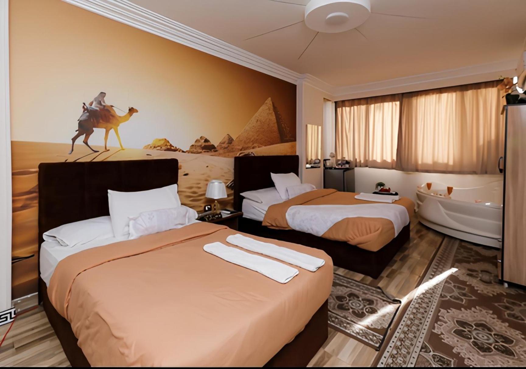 Middle East Pyramids Hotel Kafrat al Jabal Exterior photo