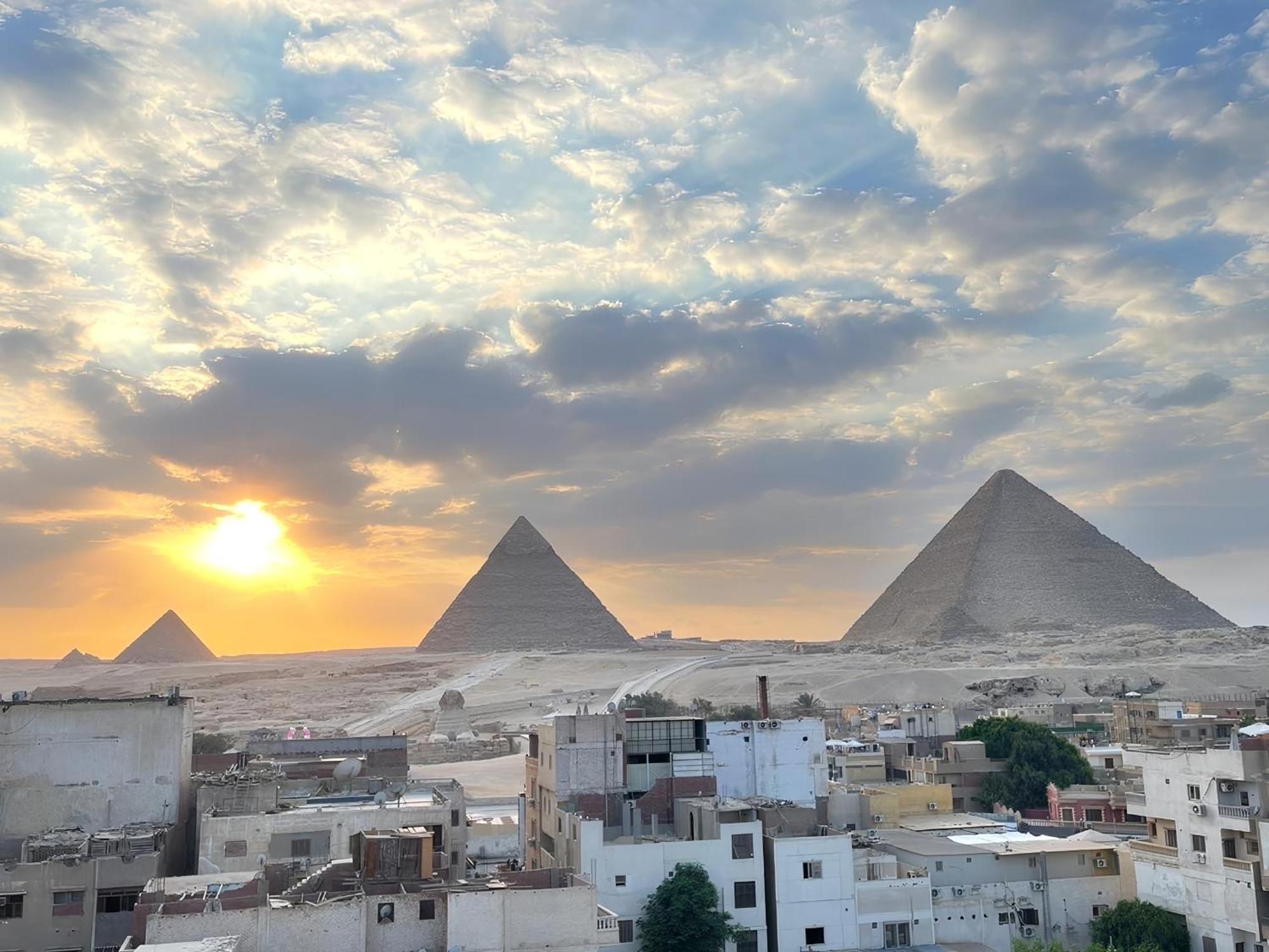 Middle East Pyramids Hotel Kafrat al Jabal Exterior photo